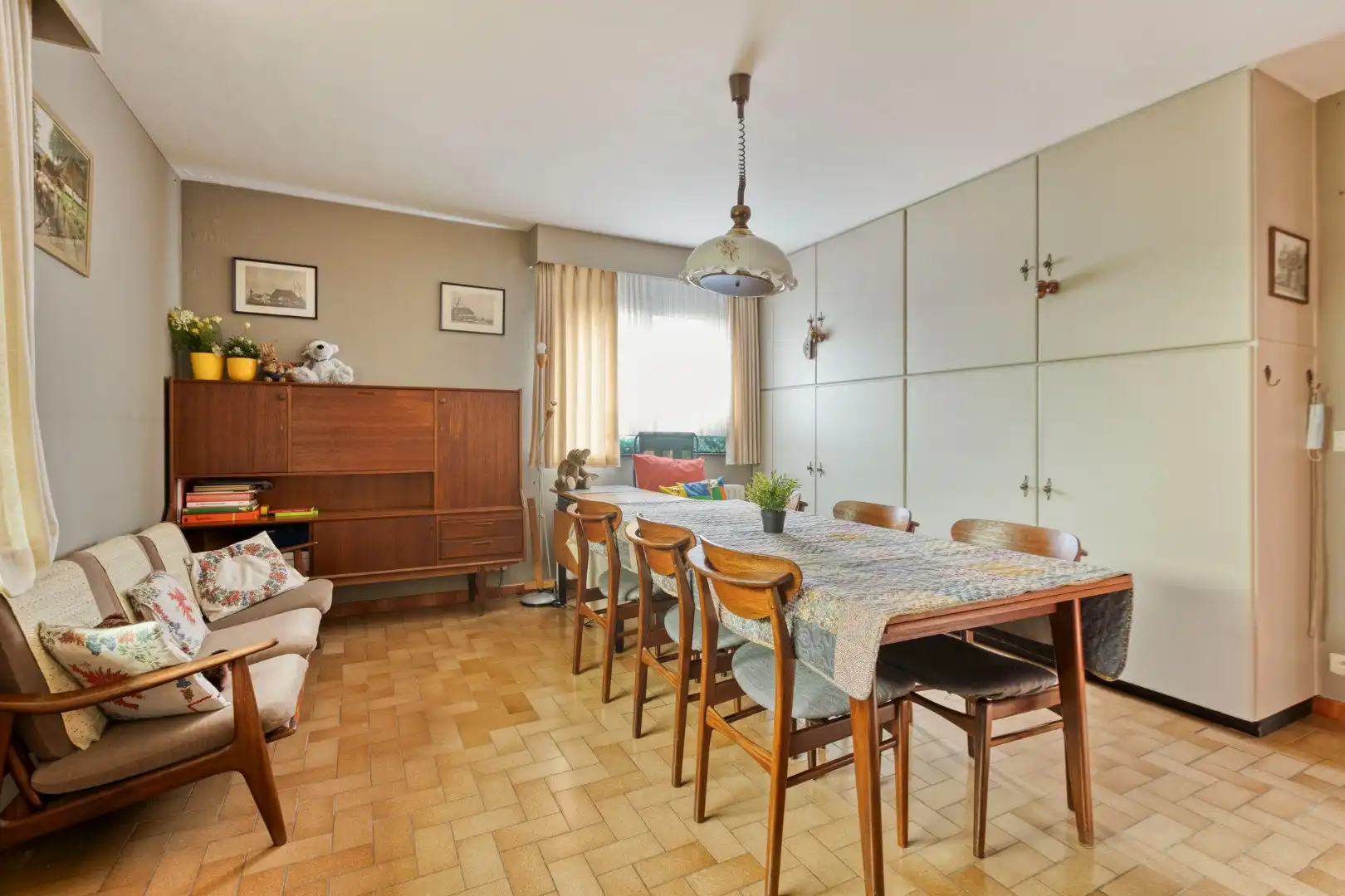 Ruime woning met 5 slaapkamers, garage en zonnige tuin in Mol-Ginderbuiten foto 10