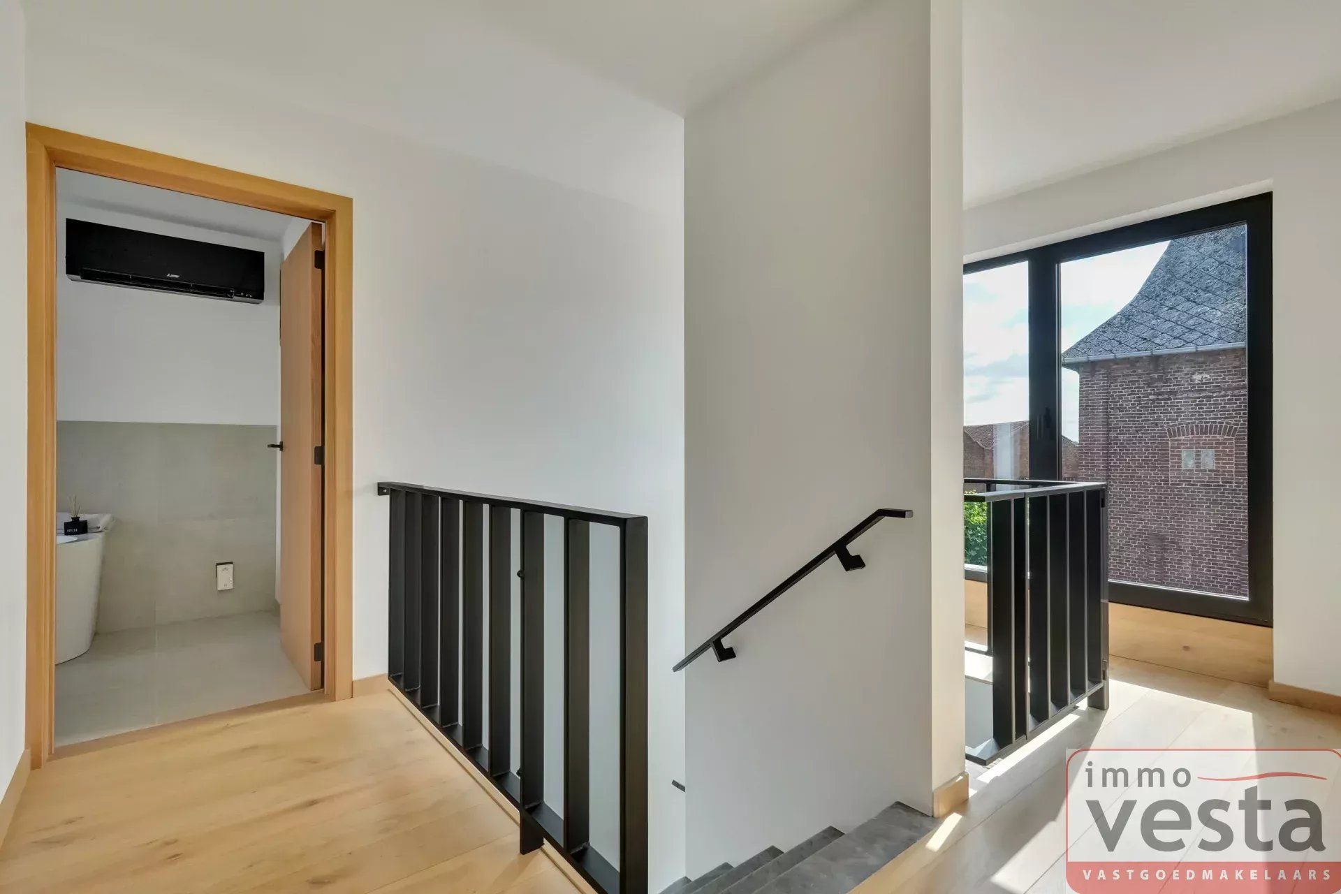 moderne, landelijk gelegen villa foto 34