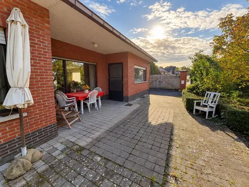 Ruime woning op 1.000 m² met park achter de tuin en 4 slaapkamers foto 16