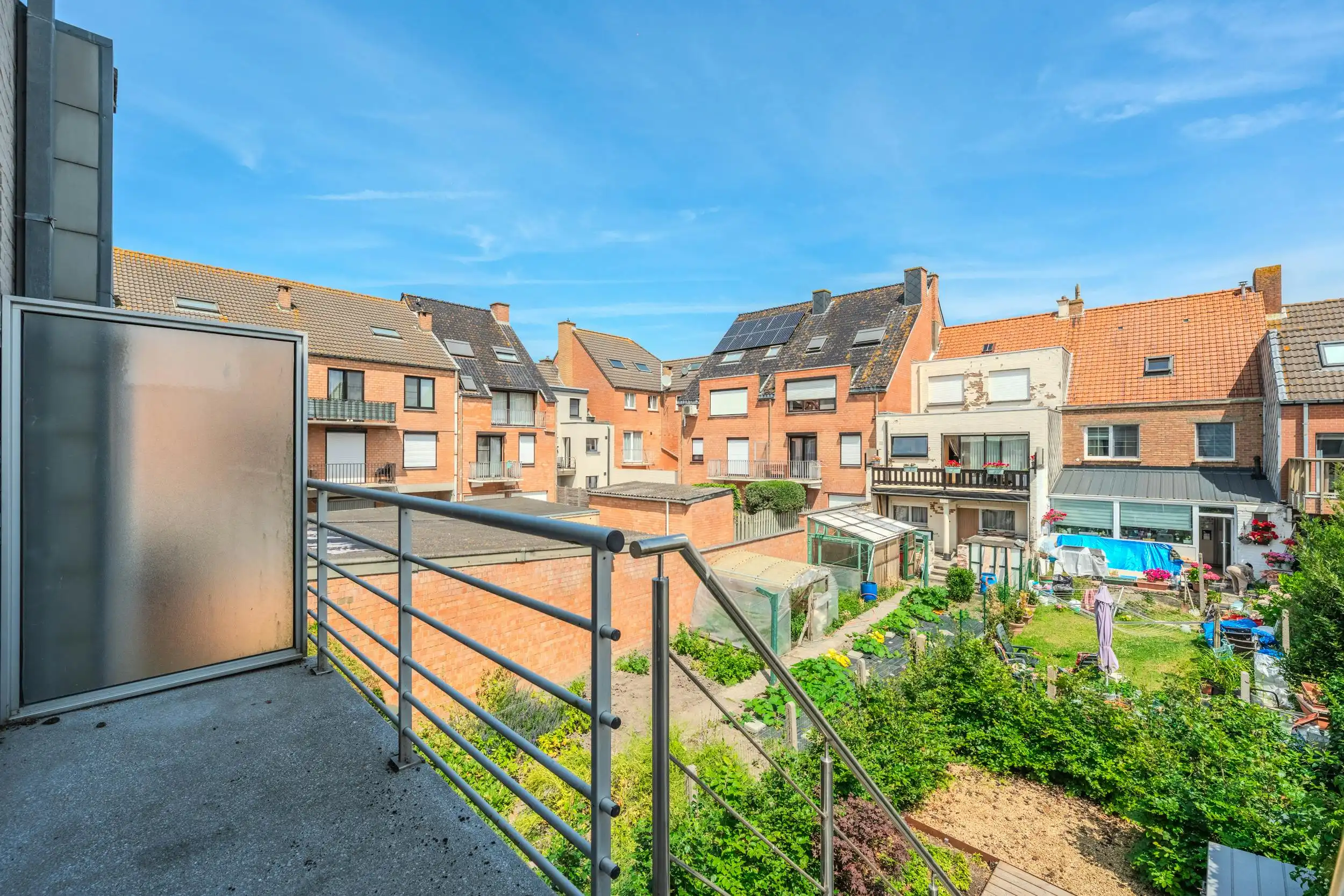 Bel-étage woning met 4 slaapkamers, garage en tuin!  foto 27