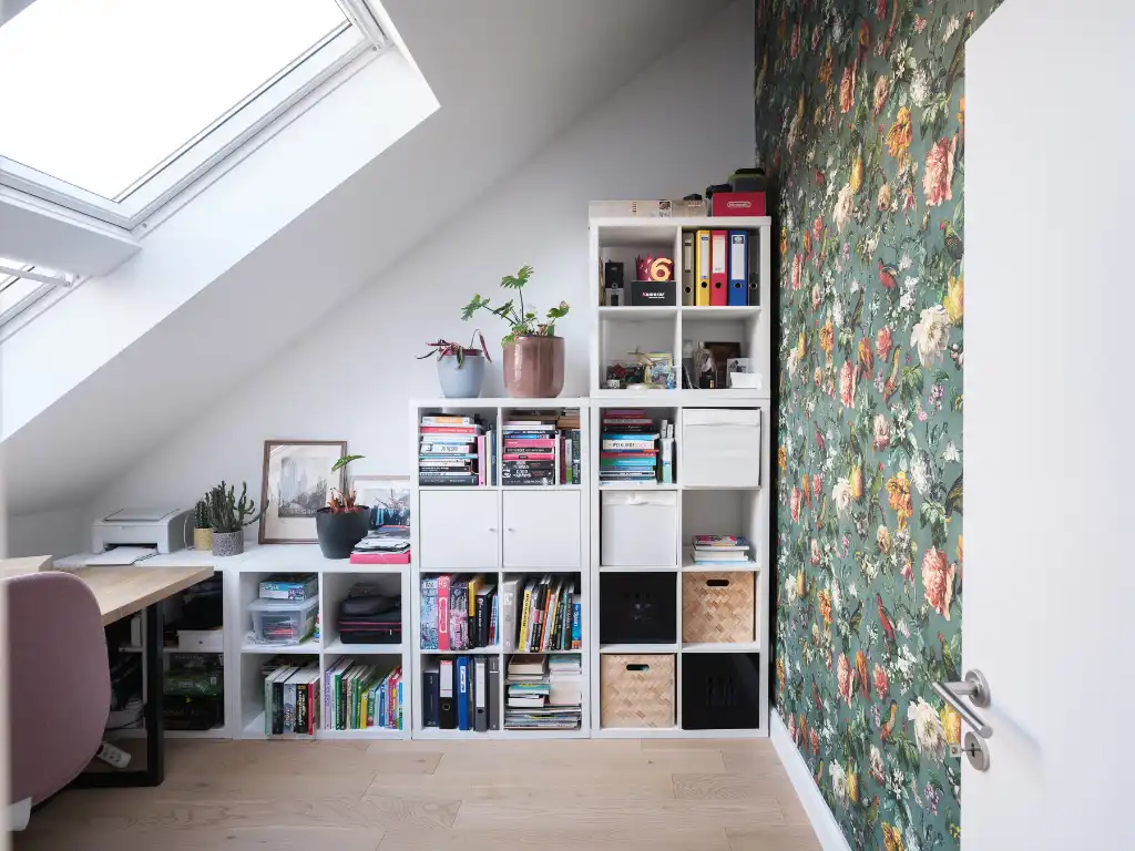 Karaktervolle gezinswoning met vier slaapkamers, twee badkamers en een mooi ingerichte buitenruimte foto 20