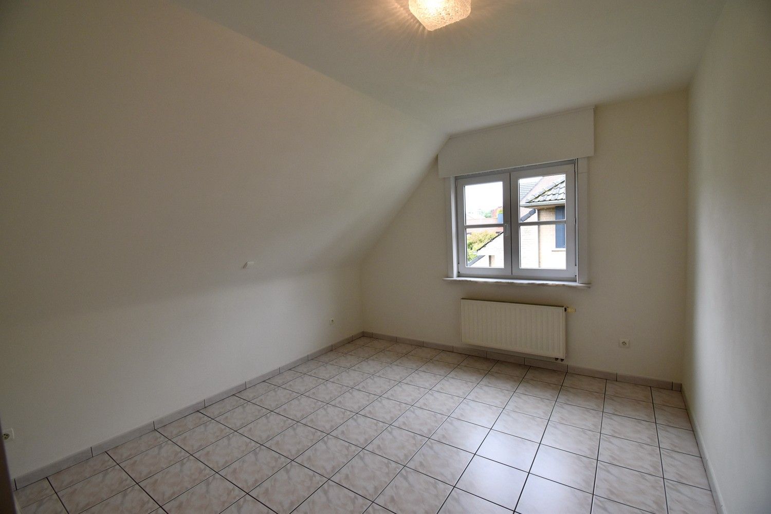 Zeer ruime en comfortabele woning in centrum Ruiselede foto 11