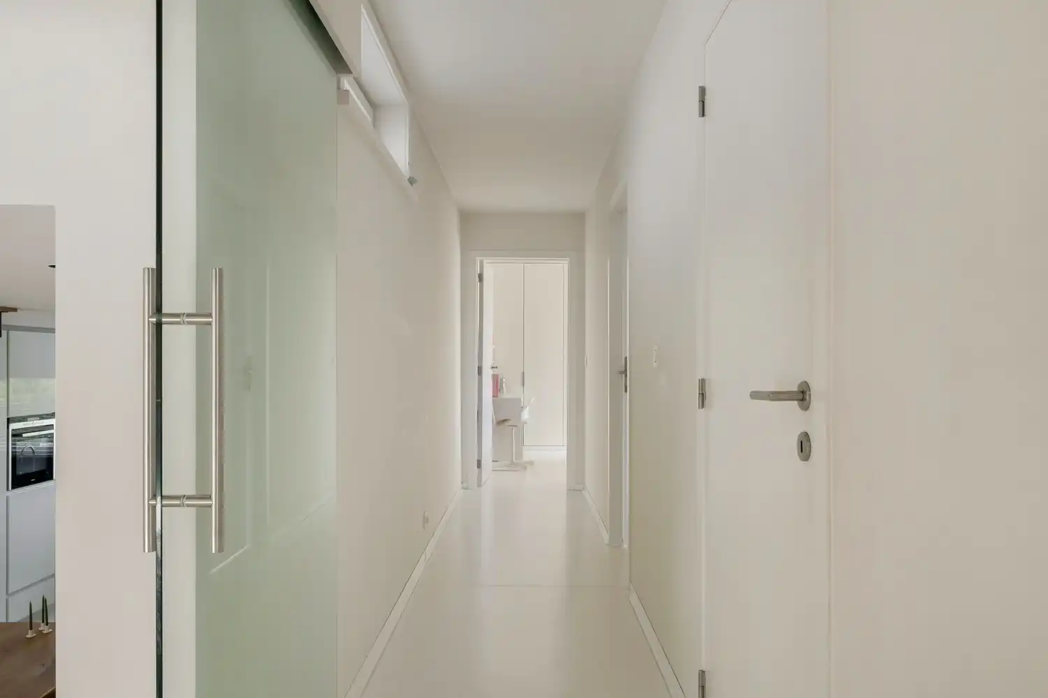 Super gelegen hedendaagse villa met 3 slaapkamers op zonnig perceel van 600 m². foto 18