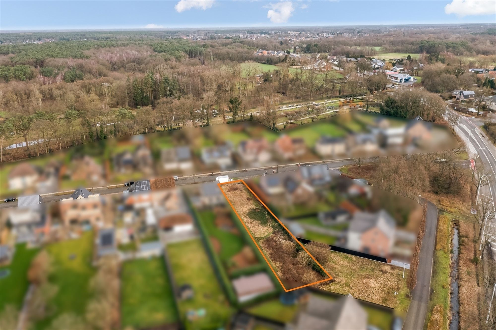 ZUIDELIJK GEORIËNTEERDE BOUWGROND VOOR HOB VAN 1045M² foto 14