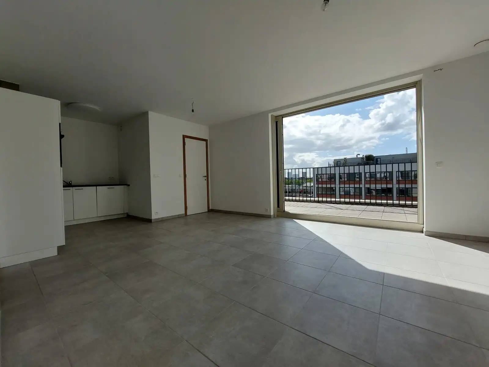 Trendy penthouse met terrassen nabij Eilandje met parking foto 2
