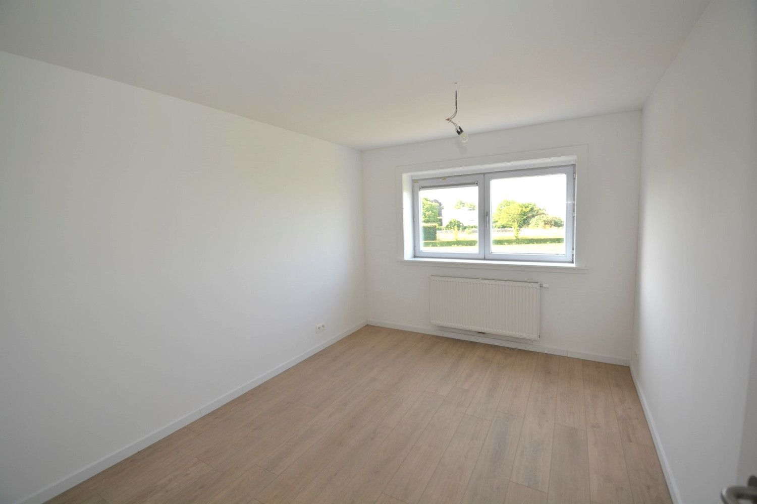 RIANTE, GERENOVEERDE WONING OP 3.400 m²! foto 15