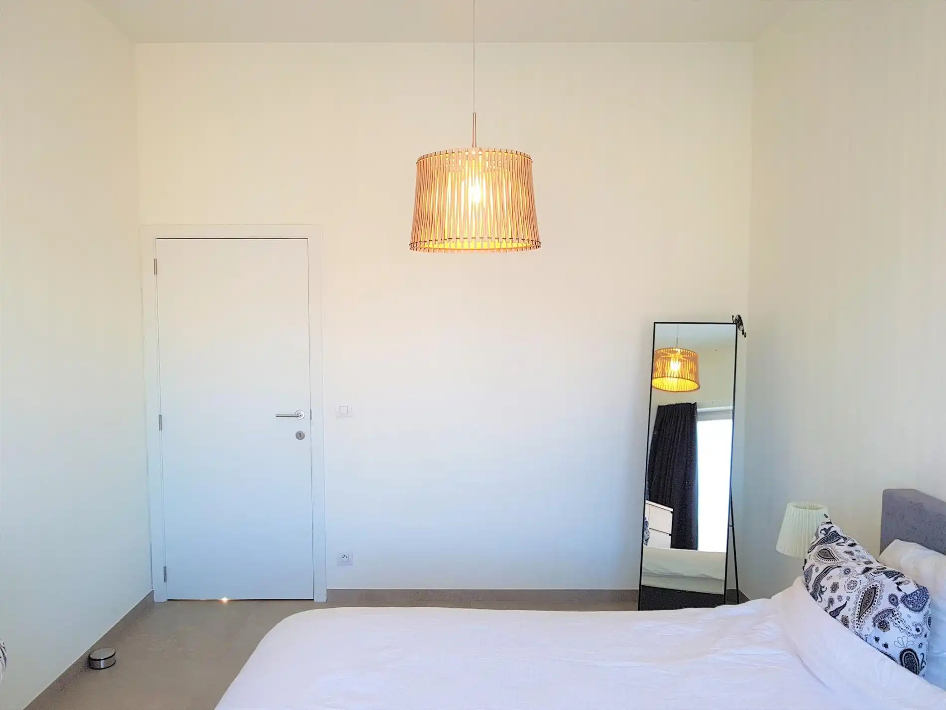 Nieuwbouwappartement met 1 slaapkamer en terras foto 18