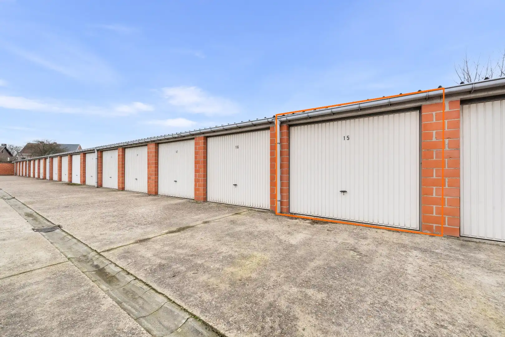 Ruim duplex appartement met 3 slaapkamers en garage te Lokeren foto 17