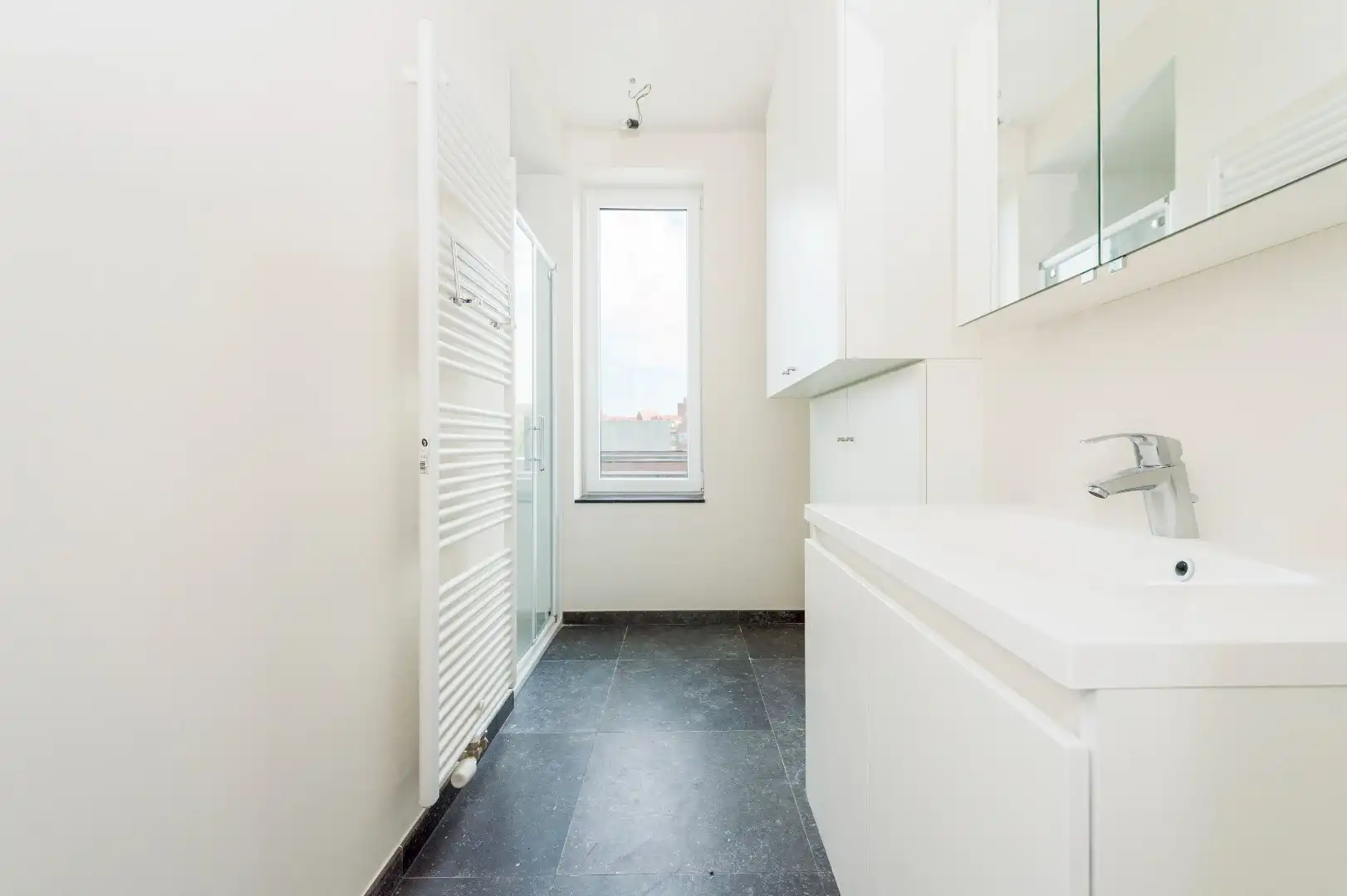 GEZELLIG APPARTEMENT IN HARTJE ROESELARE VOORZIEN VAN ALLE COMFORT! foto 10