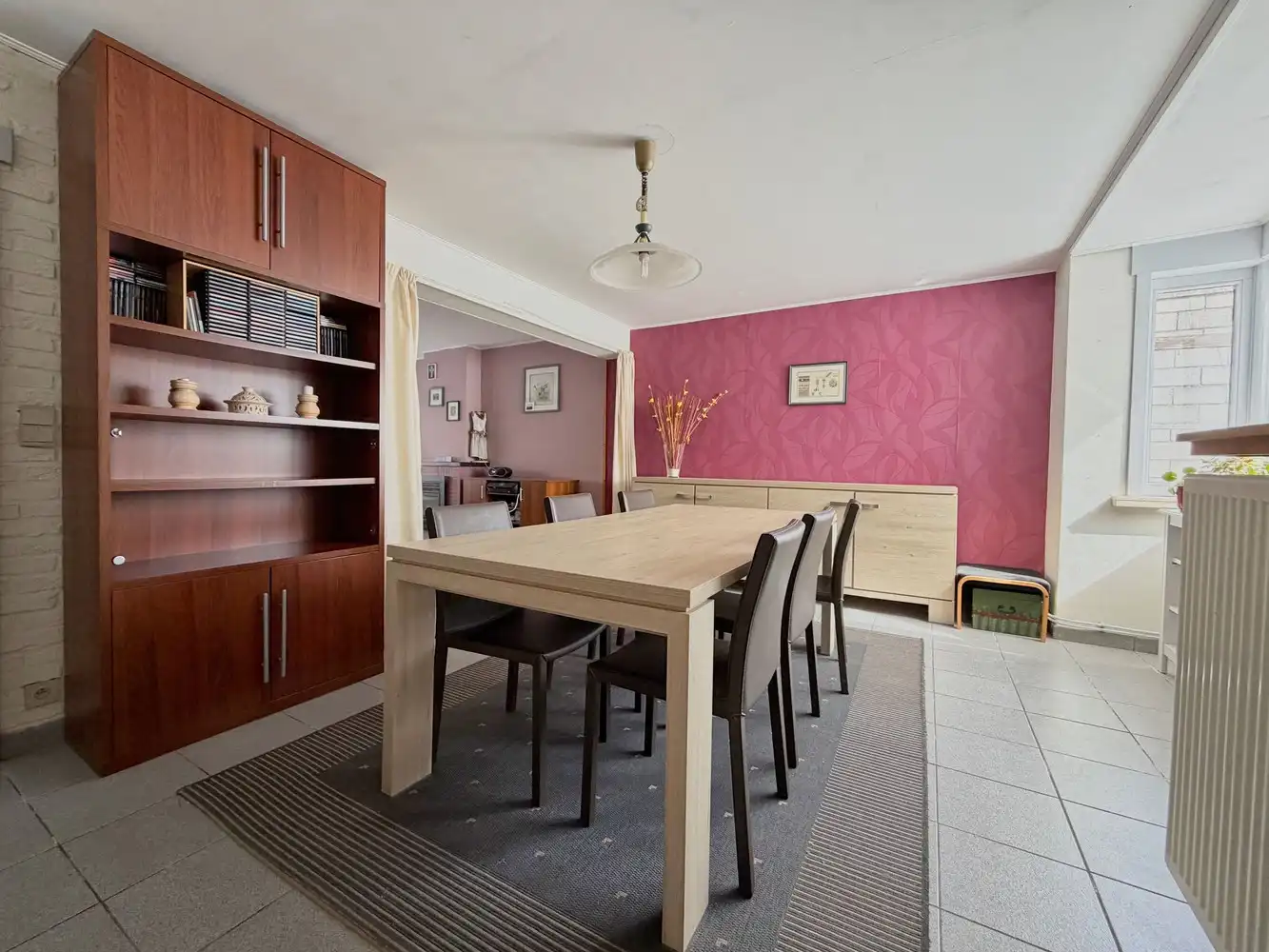 Heel ruime gezinswoning (6 slpks) met tuin + grote garage foto 4