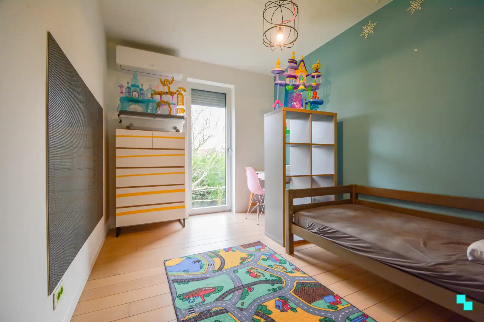 Bijzonder lichtrijke, moderne woning met zwembad te Izegem foto 23