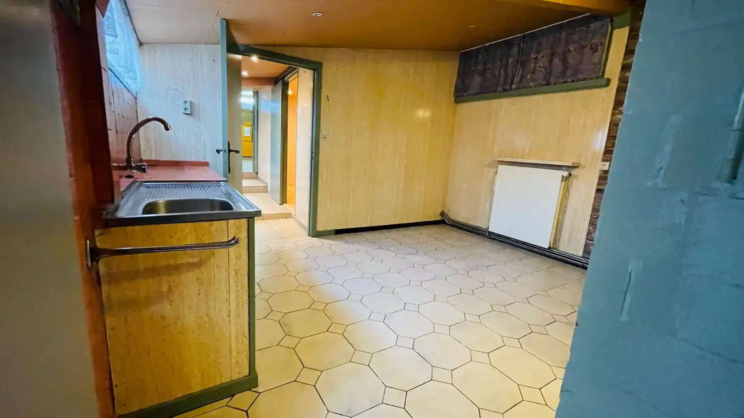 Centraal gelegen woning met 3 slpks, ruime volumes en zonnige buitenruimte foto 17