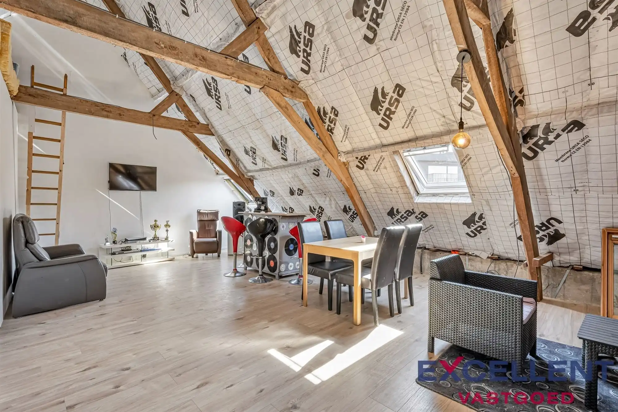 Uitzonderlijke woonst te koop centrum Wevelgem foto 9