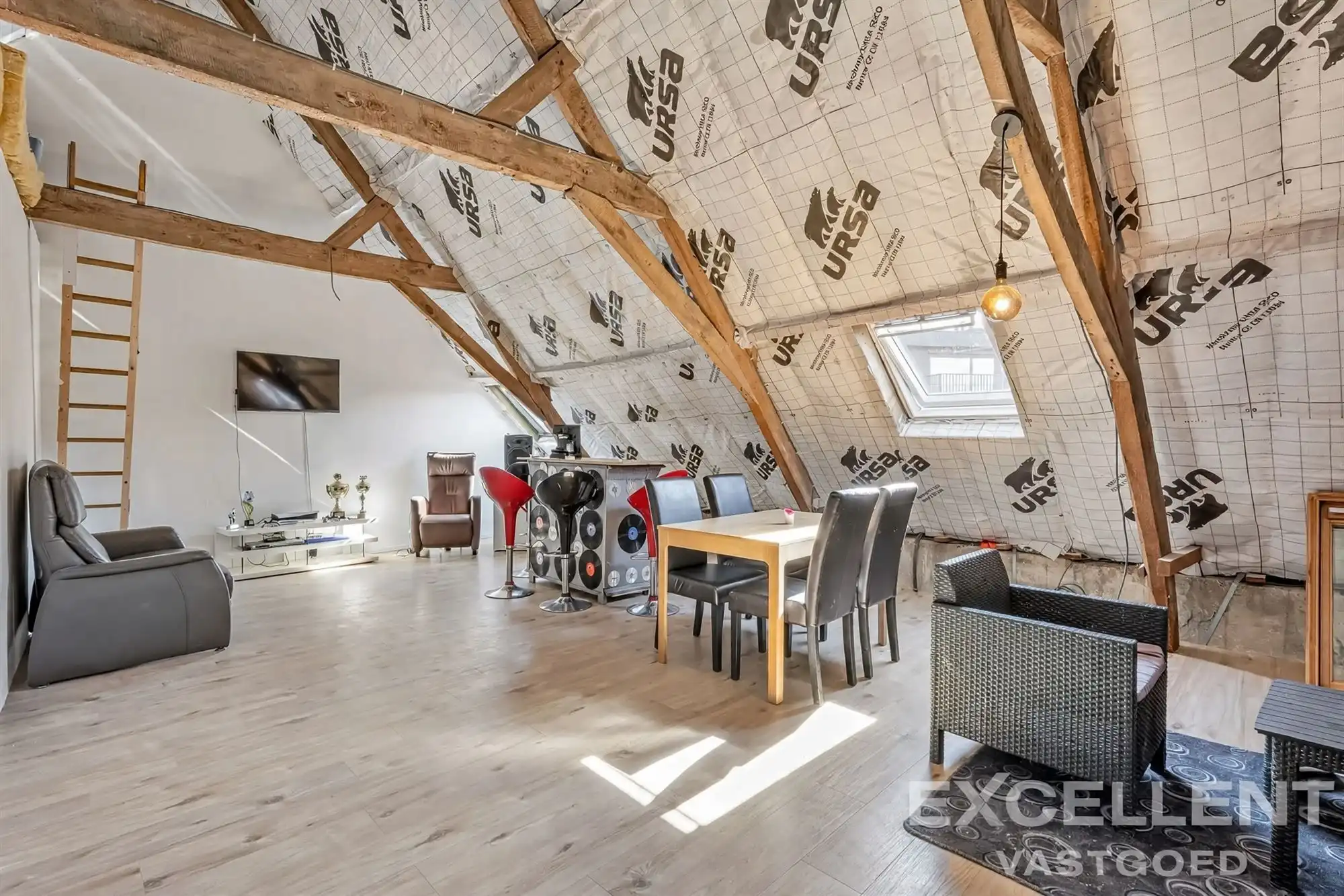 Uitzonderlijke woonst te koop centrum Wevelgem foto 9
