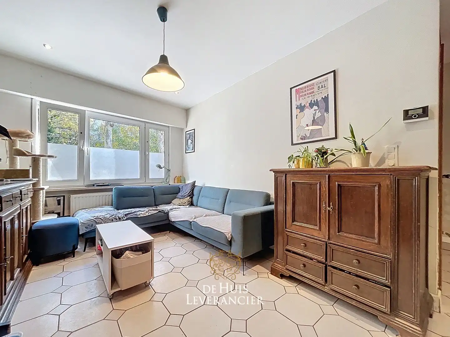 Ruime gezinswoning met 4 slpks, 2 bdks en tuin tegenover park De Schorre te koop foto 3