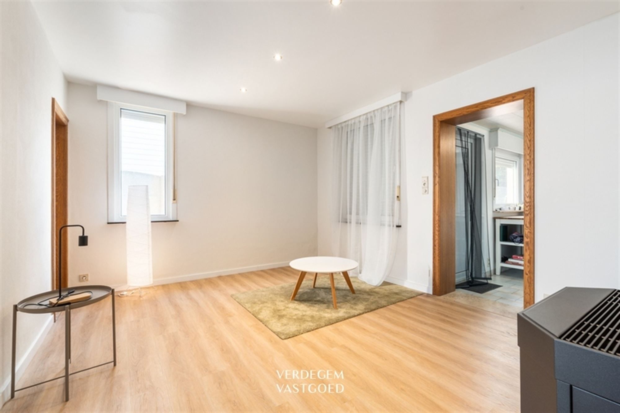 Woning met 2+1 slaapkamers, grote garage en tuin foto 4