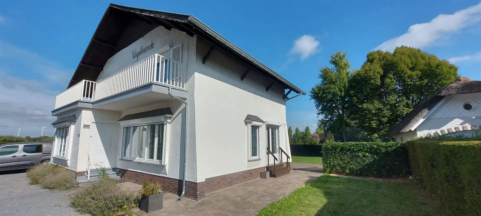 Handelsruimte met woonst foto 2