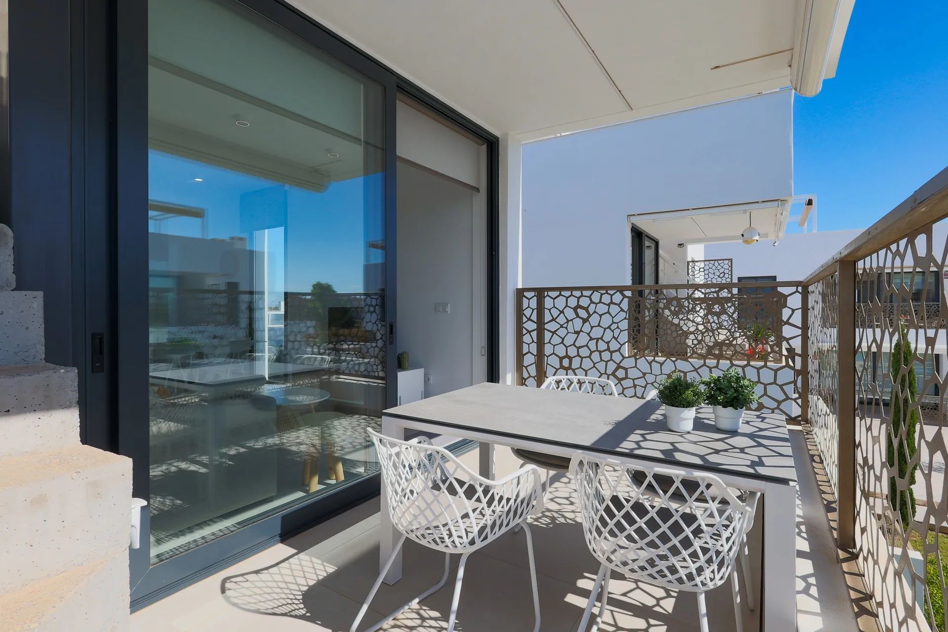 Direct genieten: instapklaar penthouse op toplocatie aan de kust foto 26