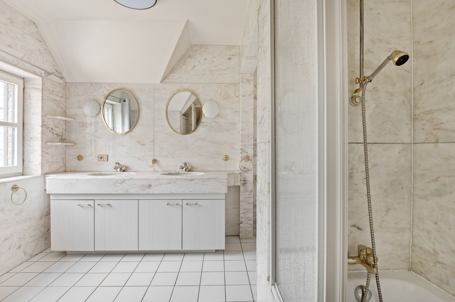 Te renoveren villa met uniek vrij zicht op ca. 2.065m². foto 23