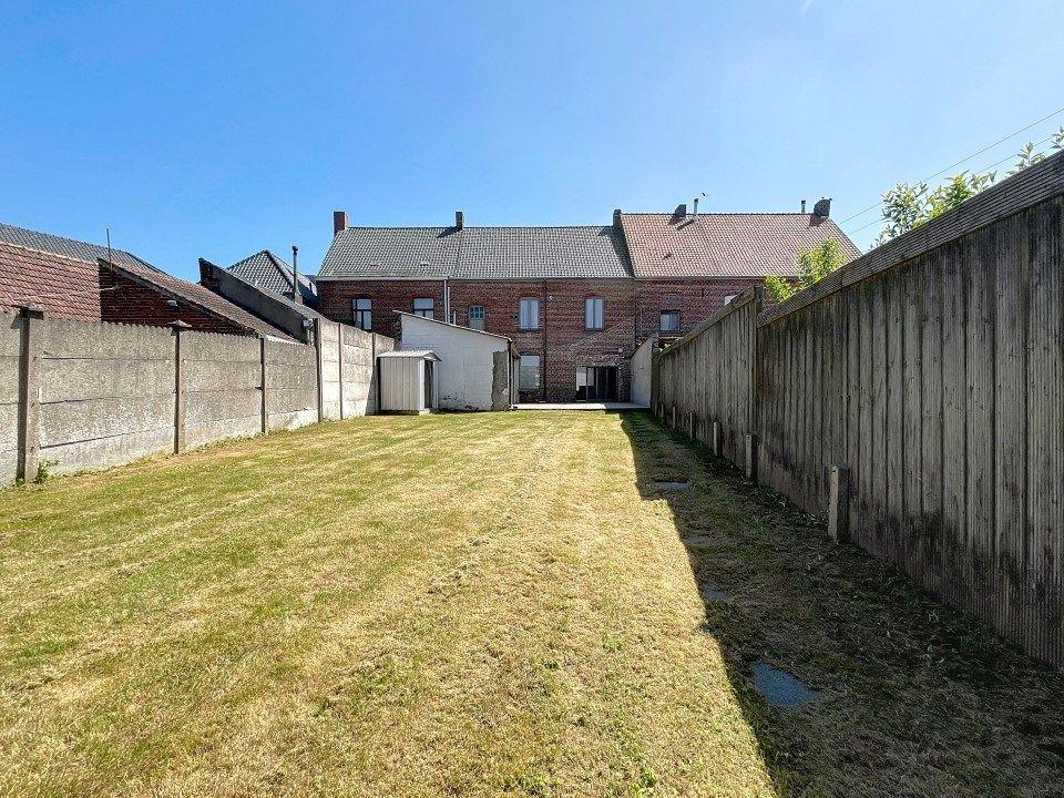 Ruime woning met grote tuin en terras in het centrum foto 6