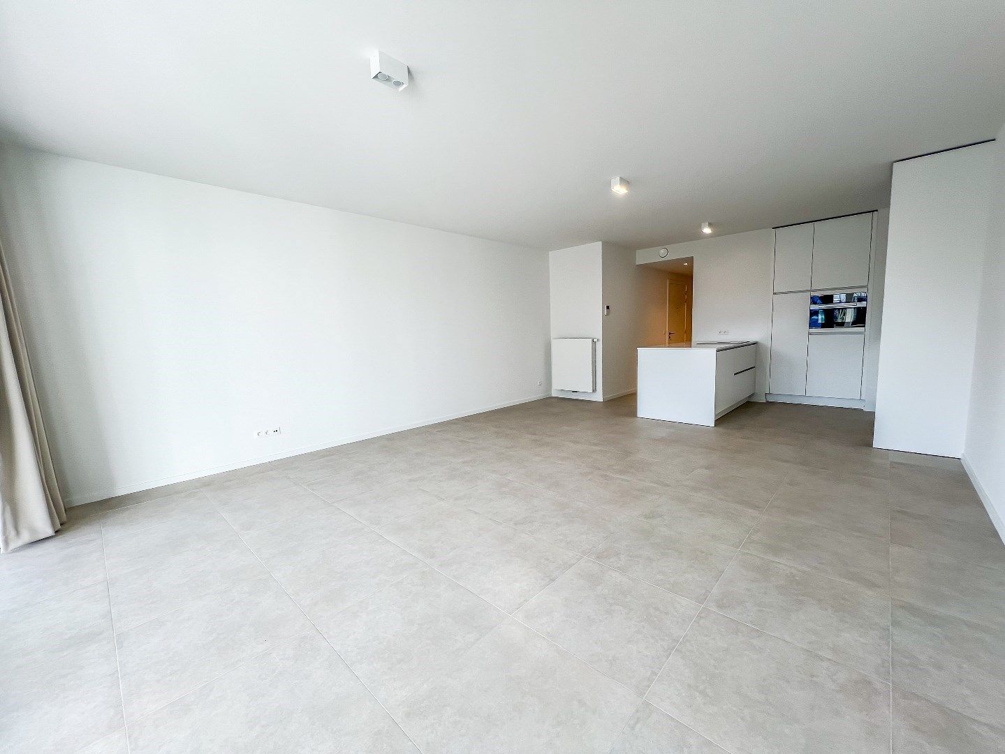 Zeer recent appartement met 2 slaapkamers en zonnig terras, rustig gelegen te Duinenwater. Garagebox in het gebouw. foto 8