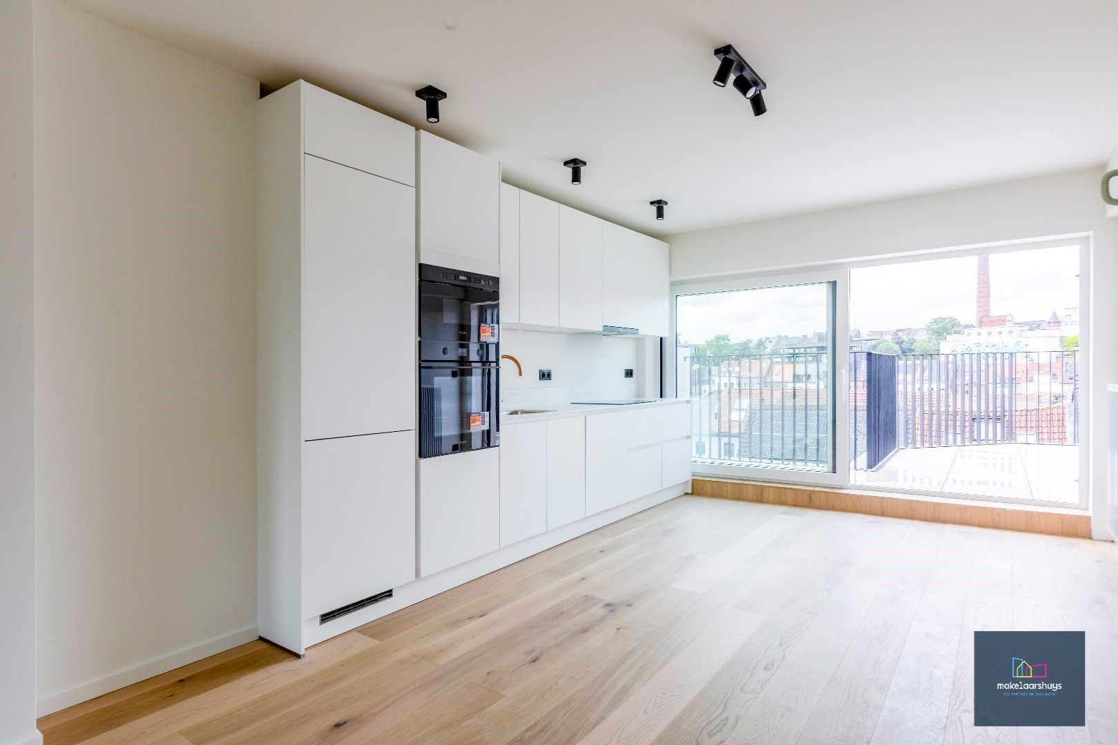 Prachtige penthouse met 2 slaapkamers en  groot terras met uniek uitzicht foto 5