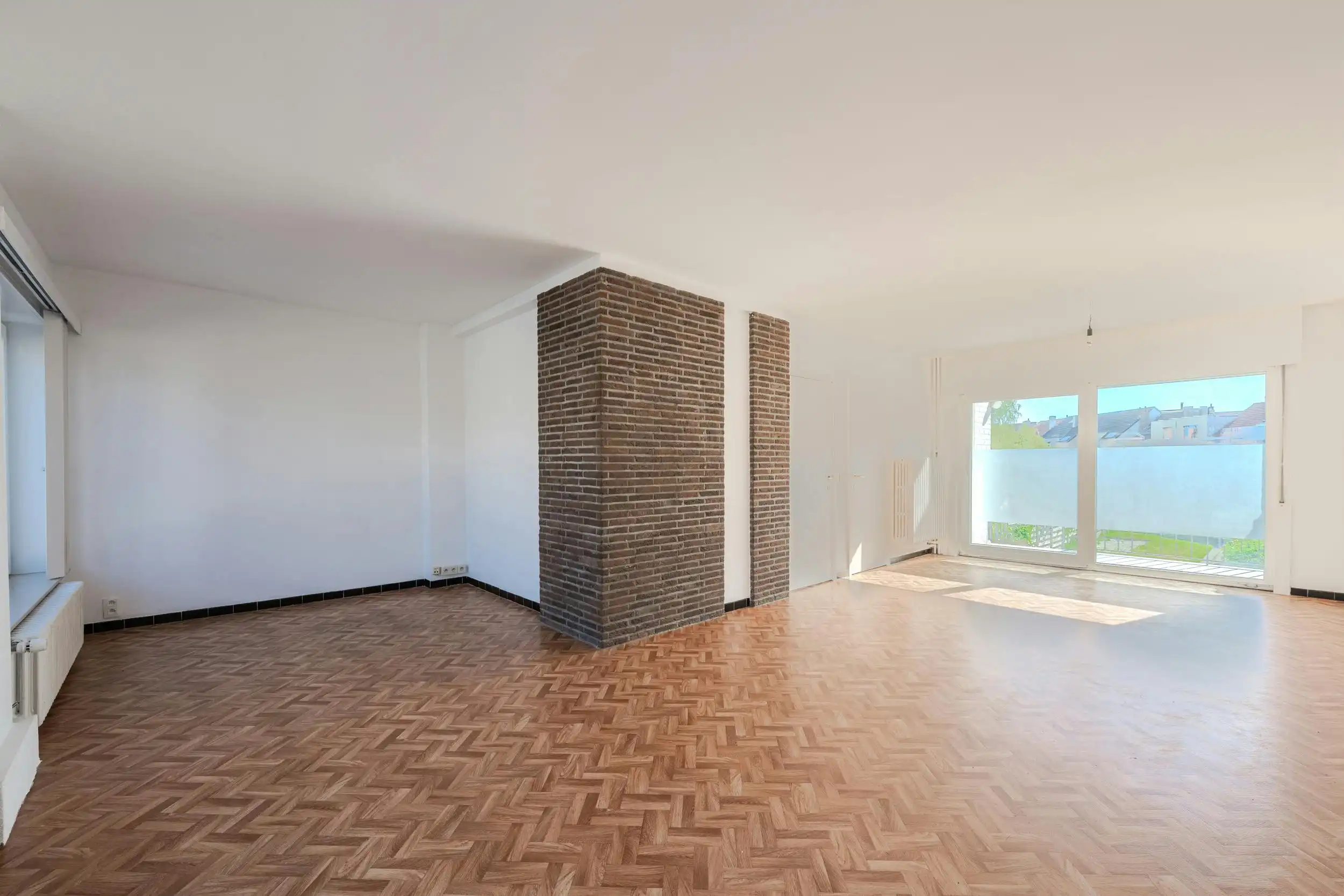 Woning te koop met 3 slaapkamers te Oostende foto 3