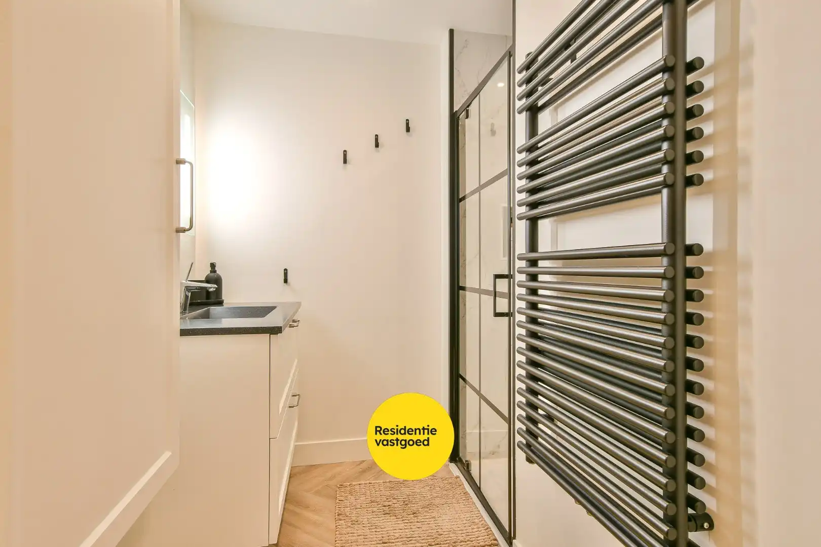 Volledig vernieuwd appartement te koop - achterkant zeedijk Wenduine! foto 19