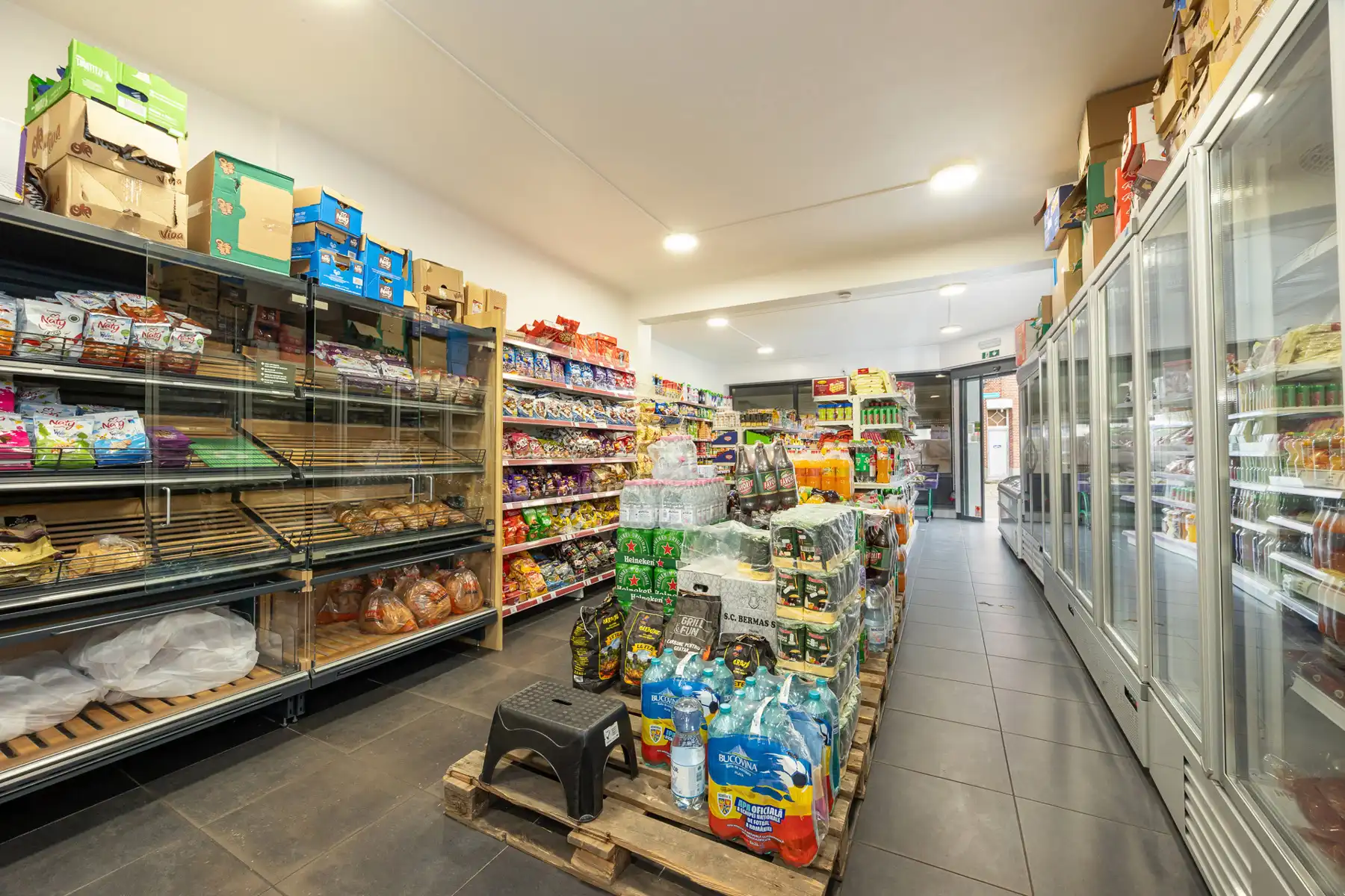 Gerenoveerd handelspand (110m²) met kelderverdieping (ca60m²) foto 6