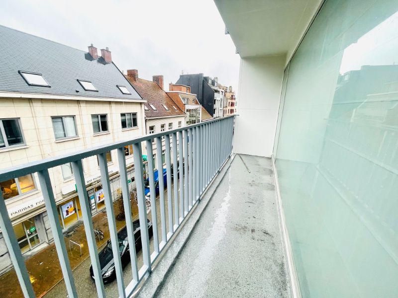 Charmant appartement met garage te koop in het centrum van Deinze foto 16