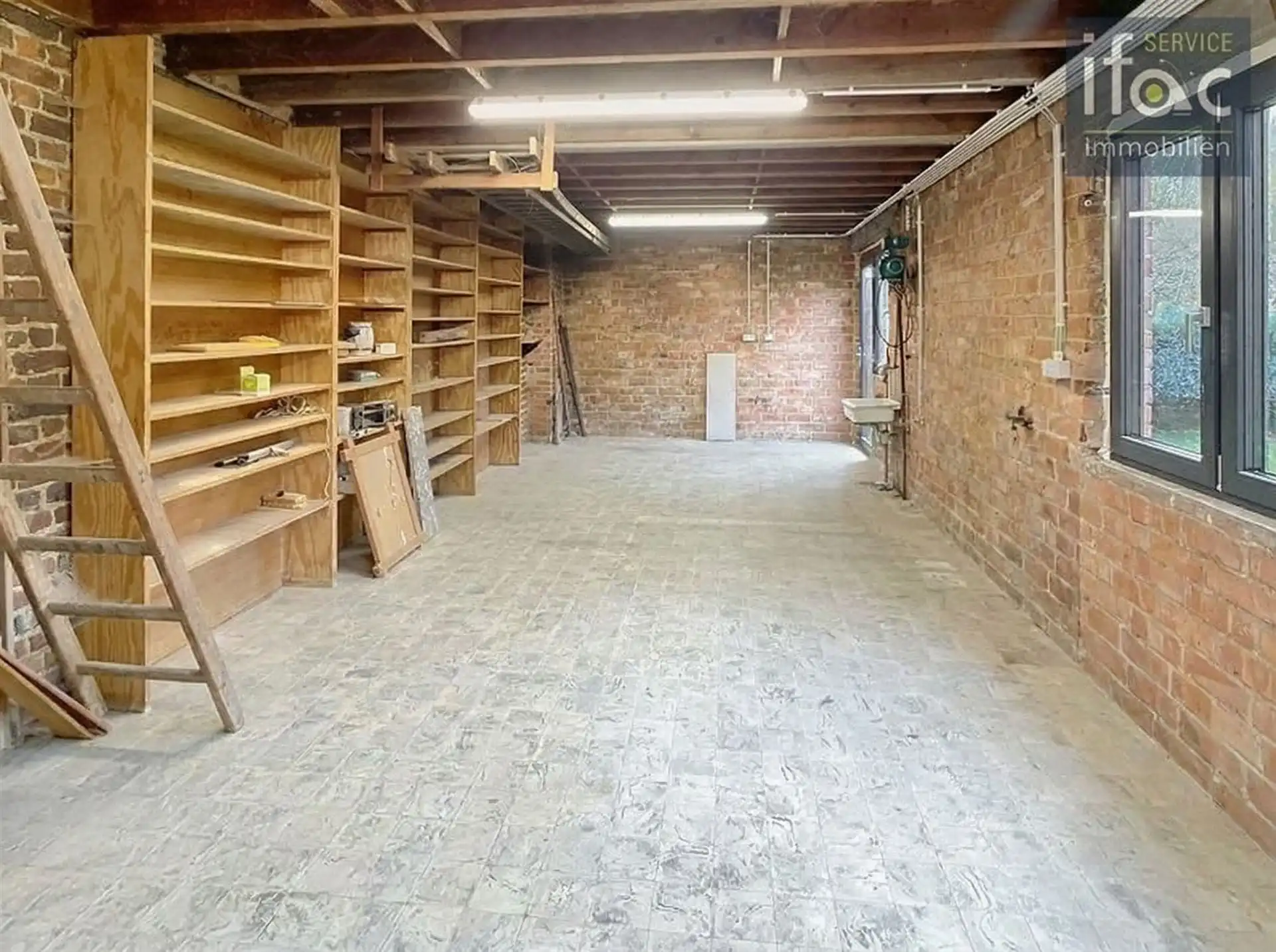 Volledig vernieuwd woning, grote garage, tuin, 3 gr slpks foto 18