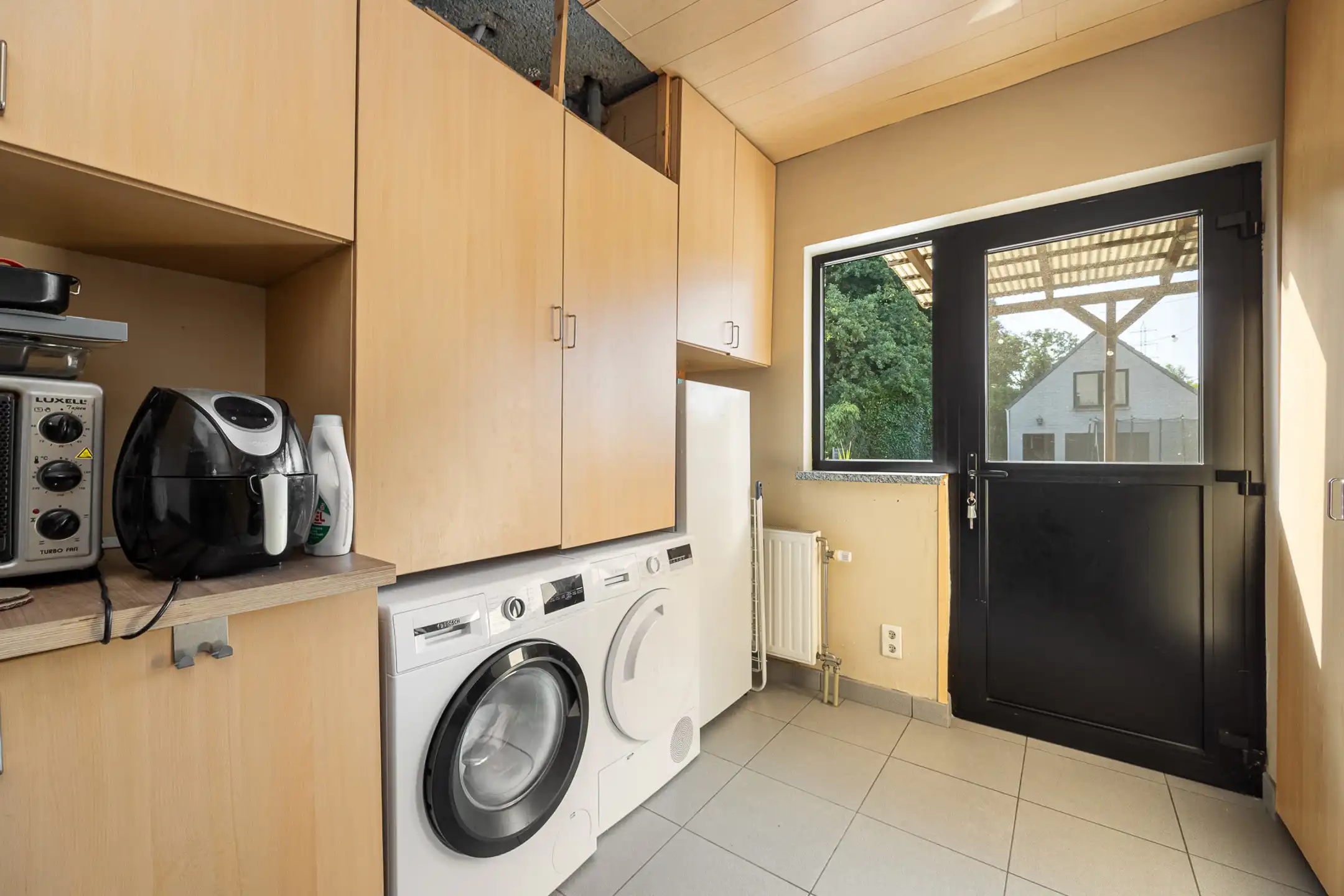 Instapklare woning met 4 slpk en ruim bijgebouw te Mol foto 12