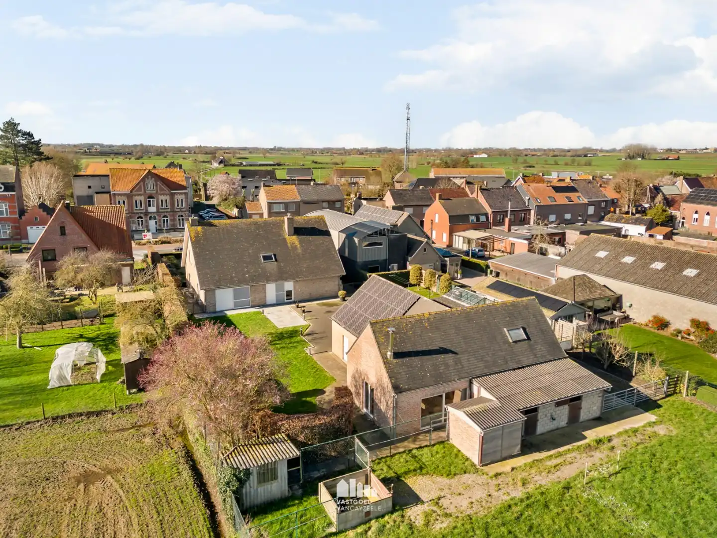  Prachtige villa met achterliggend gastenverblijf en weide op perceel 3.235m².  foto 34