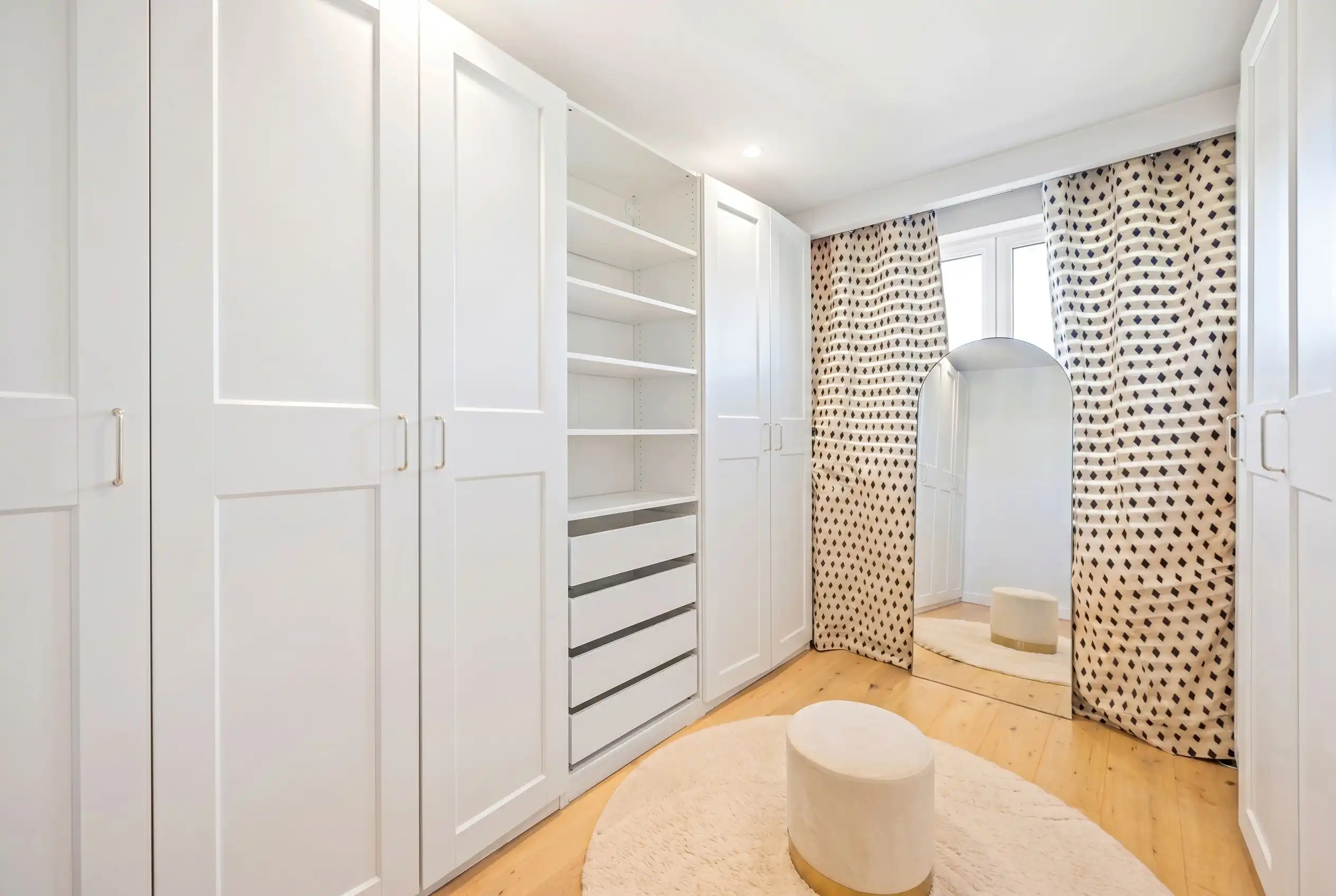 Instapklaar appartement met zonnig terras en garagebox in Brasschaat! foto 13