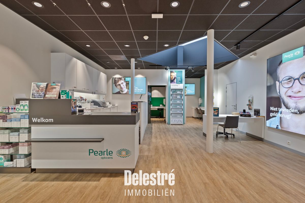 Opbrengsteigendom verhuurd aan PEARLE OPTICIENS  foto 10