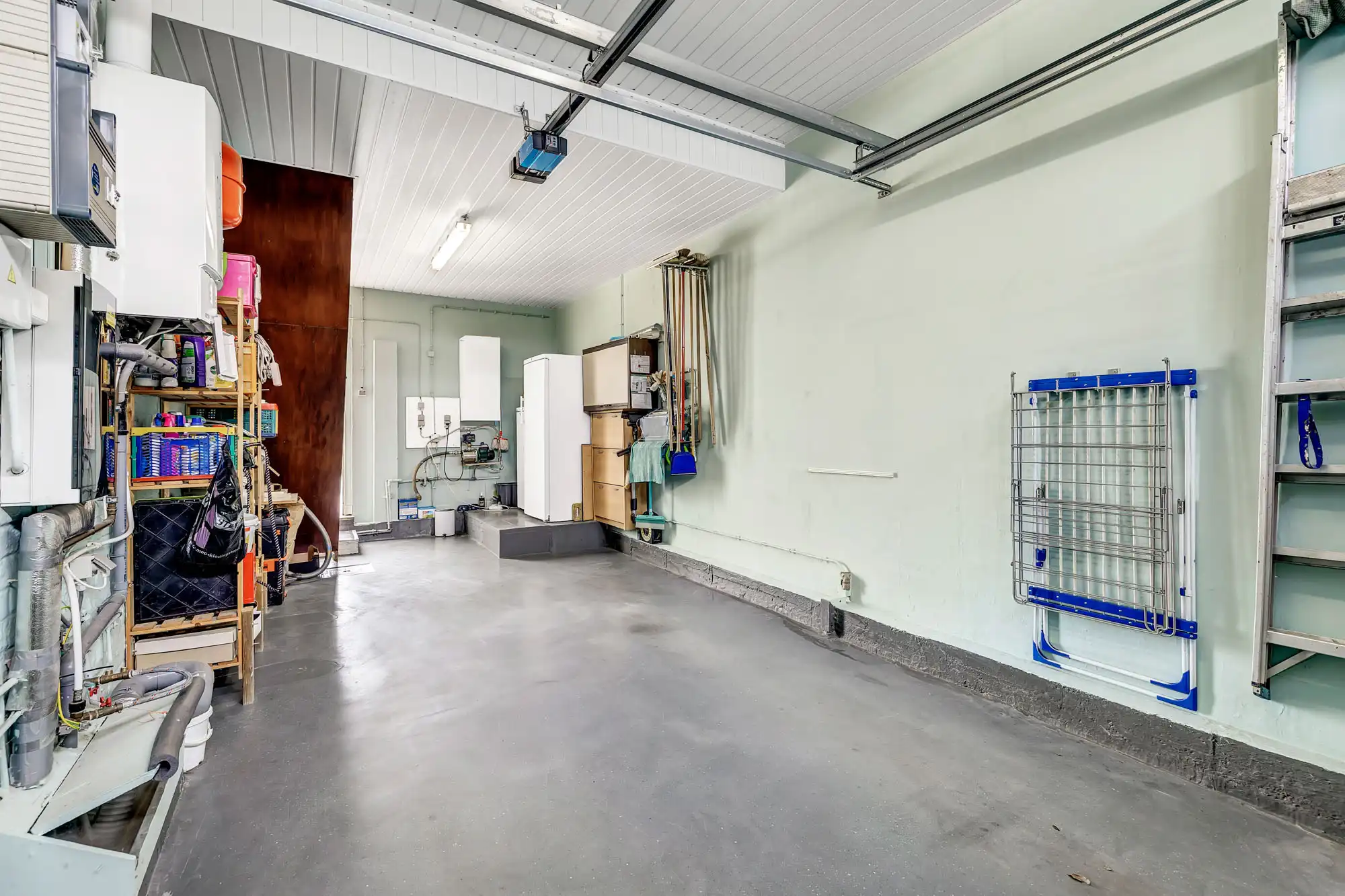 Goed onderhouden woning met garage op strategische locatie foto 13