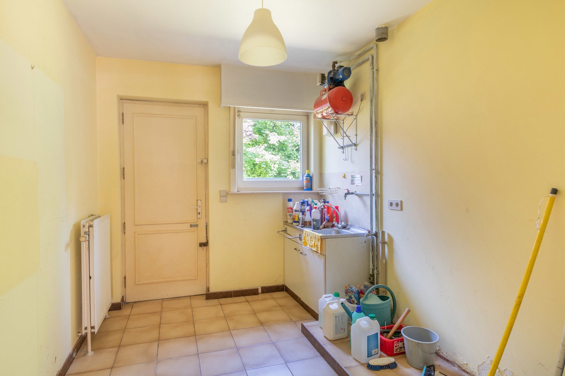 Riante jaren 80 villa in een groene omgeving  foto 41