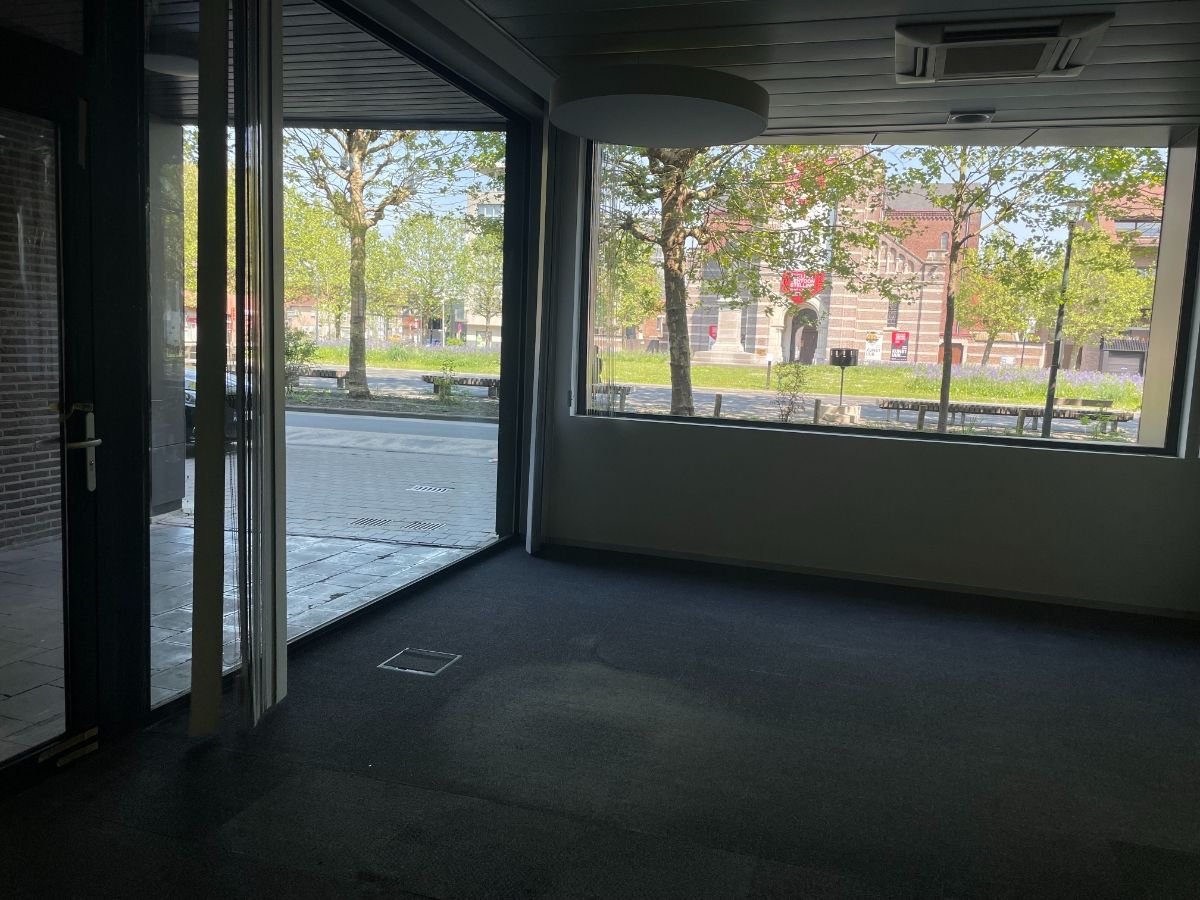 commercieel gelegen KANTOOR / PRAKTIJK foto 5