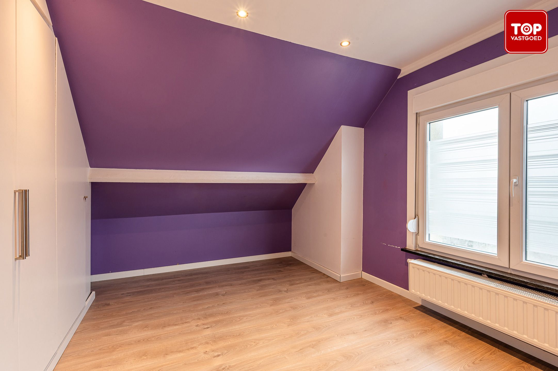 Halfopen woning met 4 slaapkamers, grote tuin en  ruime garage foto 7