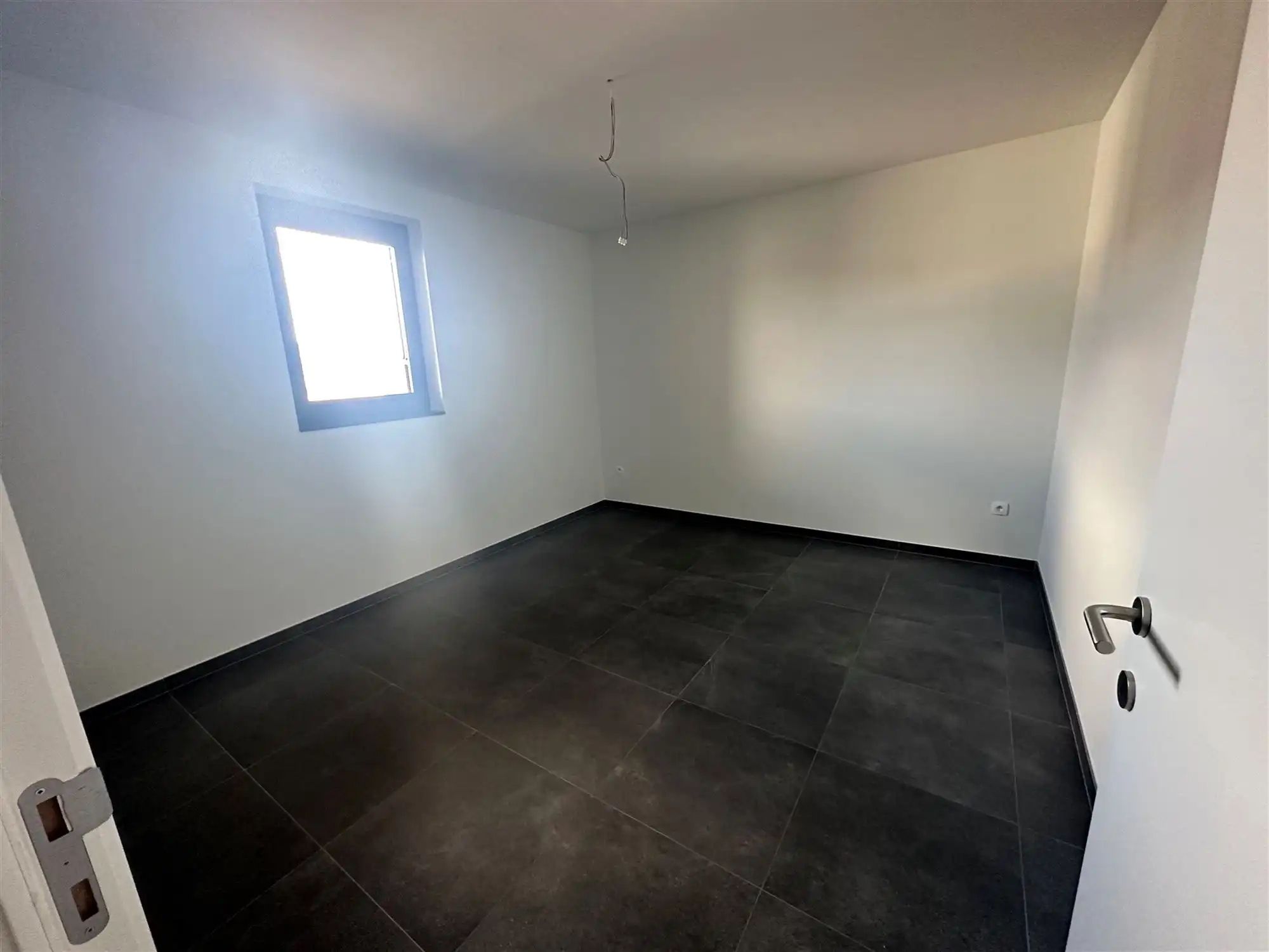 UNIEKE PENTHOUSE MET 2 SLAAPKAMERS, RUIME TERRASSEN EN GARAGE TE PAAL foto 5