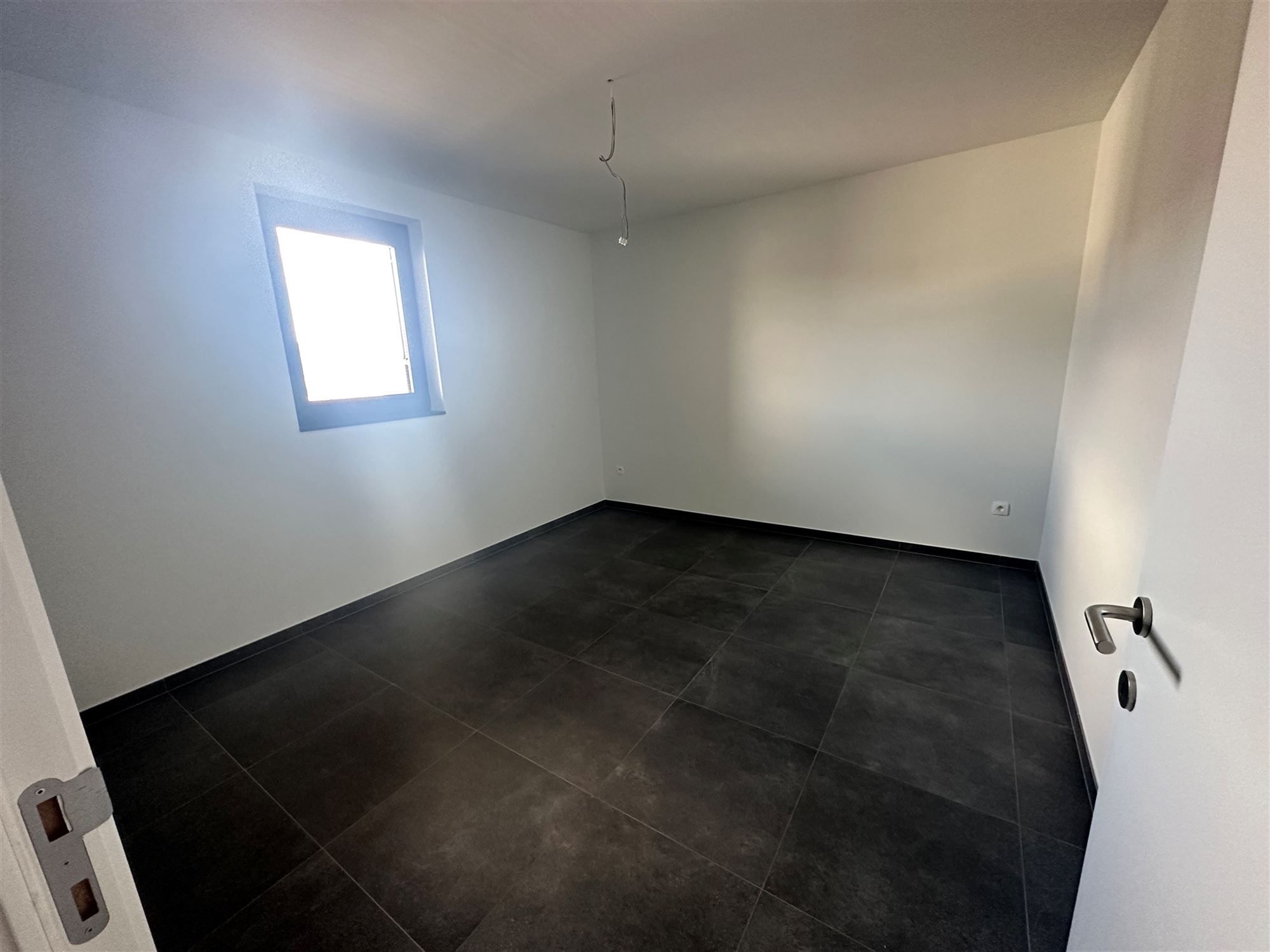 UNIEKE PENTHOUSE MET 2 SLAAPKAMERS, RUIME TERRASSEN EN GARAGE TE PAAL foto 5