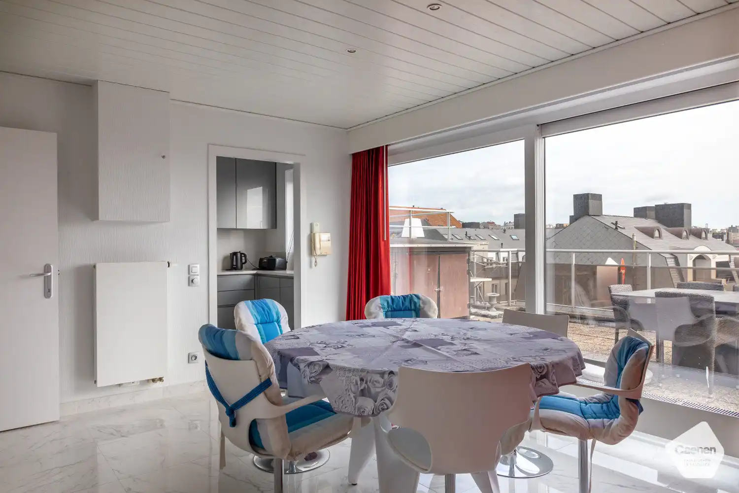 Penthouse met 2 slaapkamers te koop in het hartje van Blankenberge! foto 3