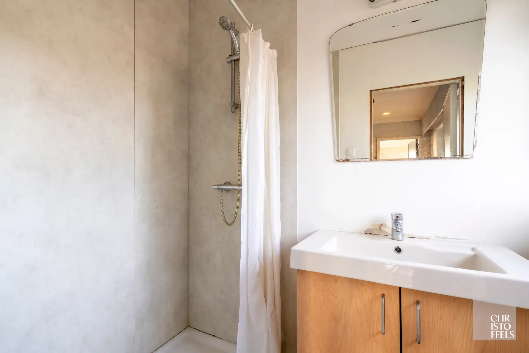 Ruime opbrengsteigendom (384m²) op een perceel van 2.681m² in hartje Zutendaal foto 16