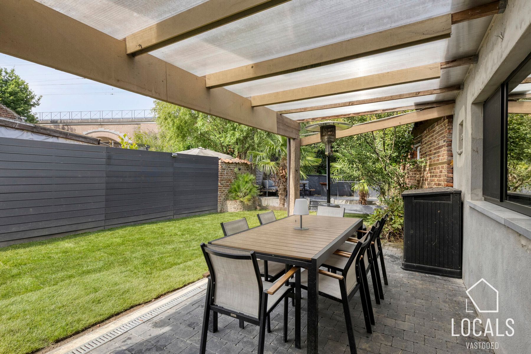 Gerenoveerde Halfopen Bebouwing met tuin in Denderleeuw foto 18