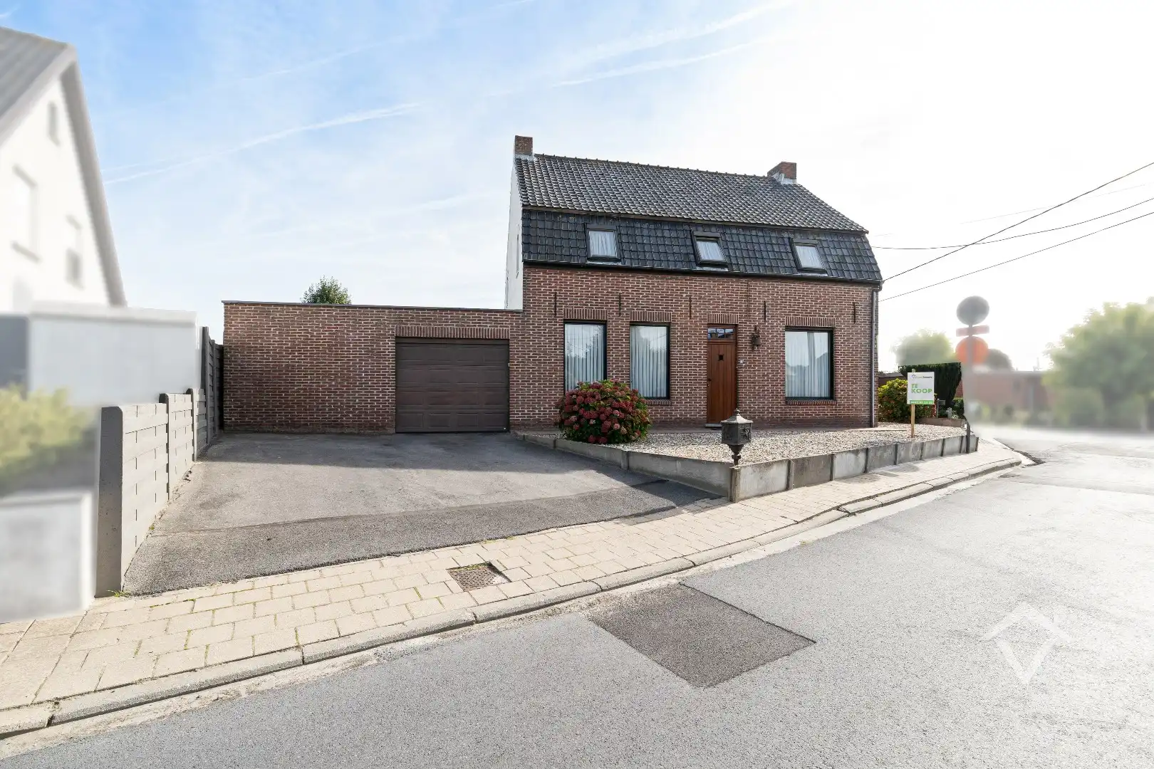 Karaktervolle woning met 4 slaapkamers, garage en tuin op gunstige ligging te Lichtervelde foto 29