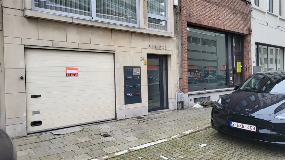 Binnenstaanplaats te Berchem  foto 2