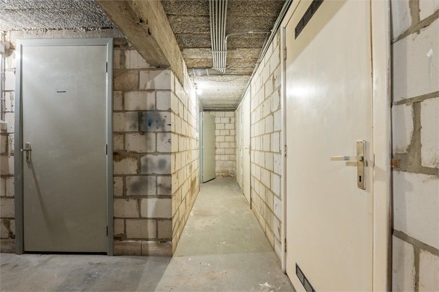 KNAP APPARTEMENT MET 2 SLKS EN PARKEERPLAATS VLAKBIJ HET CENTRUM VAN SINT-TRUIDEN foto 24