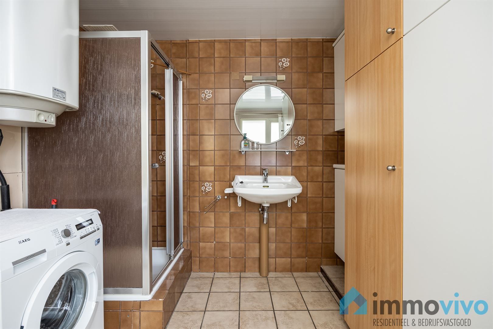 Op te frissen woning met potentieel – 3 slaapkamers, zolder met uitbreidingsmogelijkheden, ruime tuin & garage! foto 12