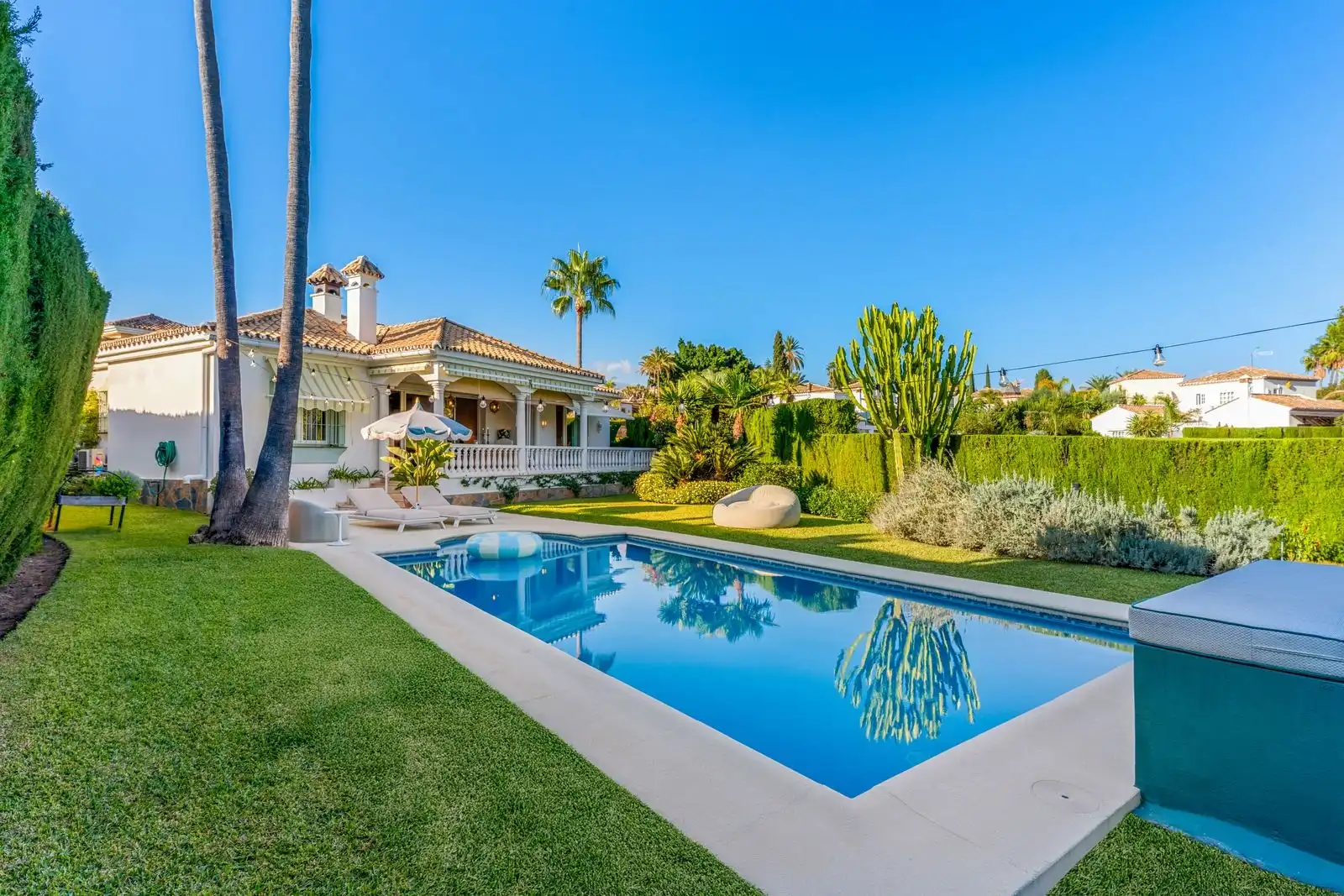 Exclusieve Villa met Zee- en Bergzicht in Benahavís (Malaga) foto 19