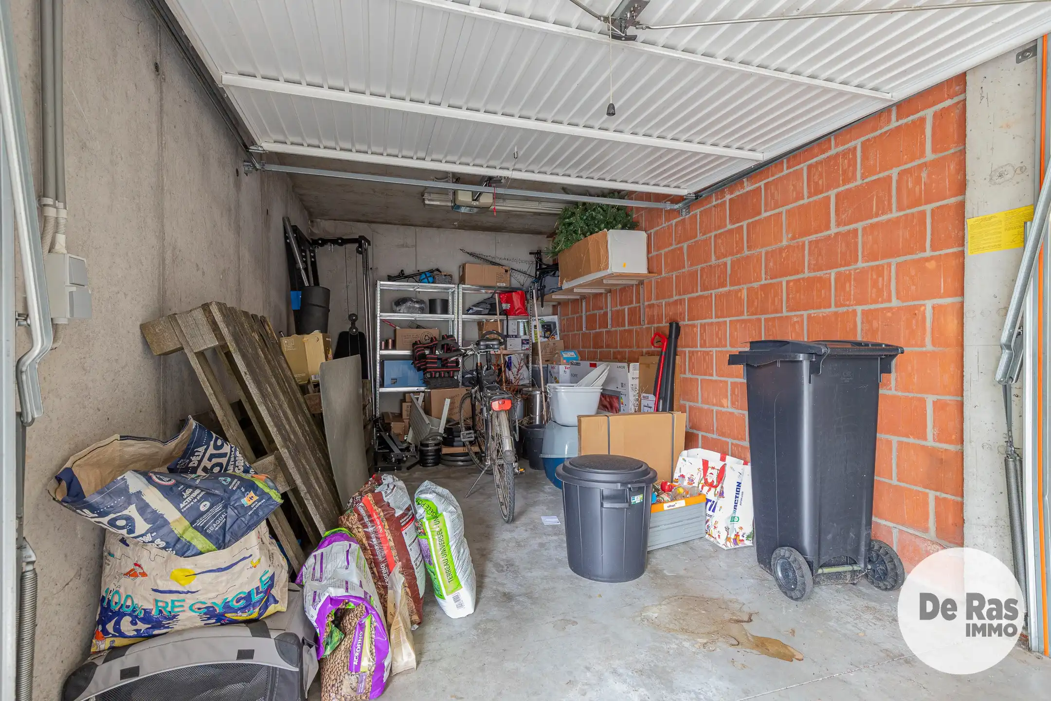 HERZELE-Schitterend 2-kamer App van 118m³ met terras/garage foto 15